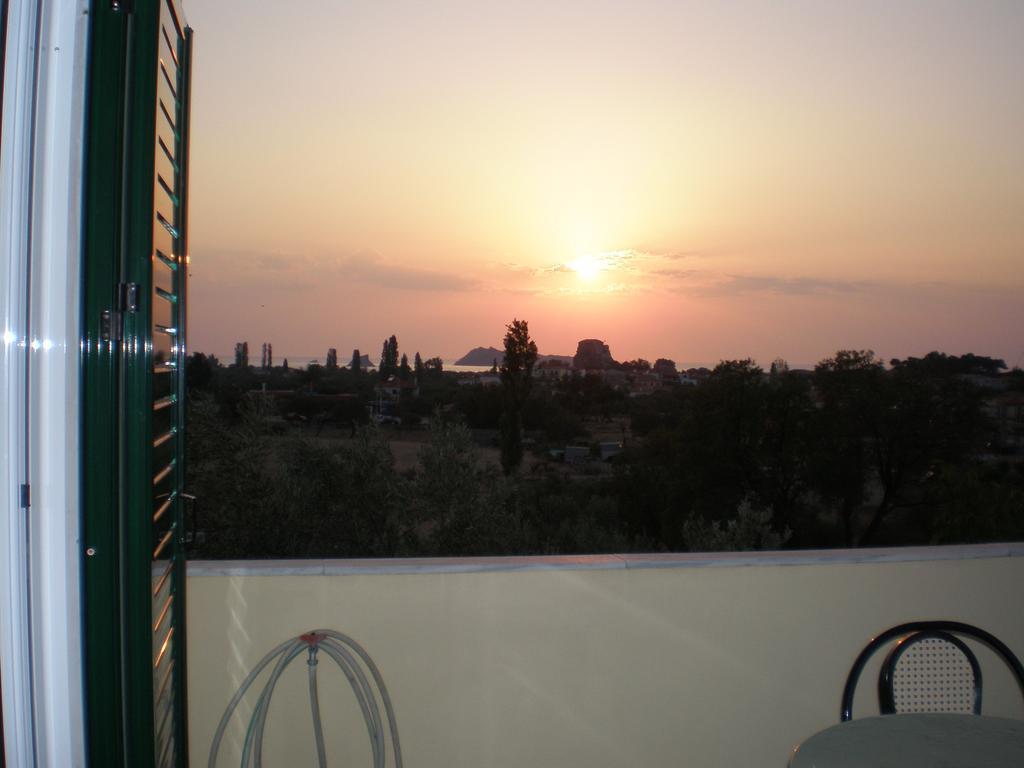 Vasiliki Studios Петра Экстерьер фото
