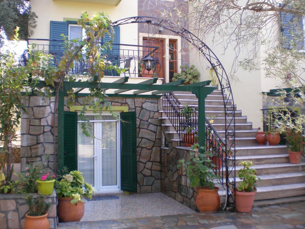 Vasiliki Studios Петра Экстерьер фото