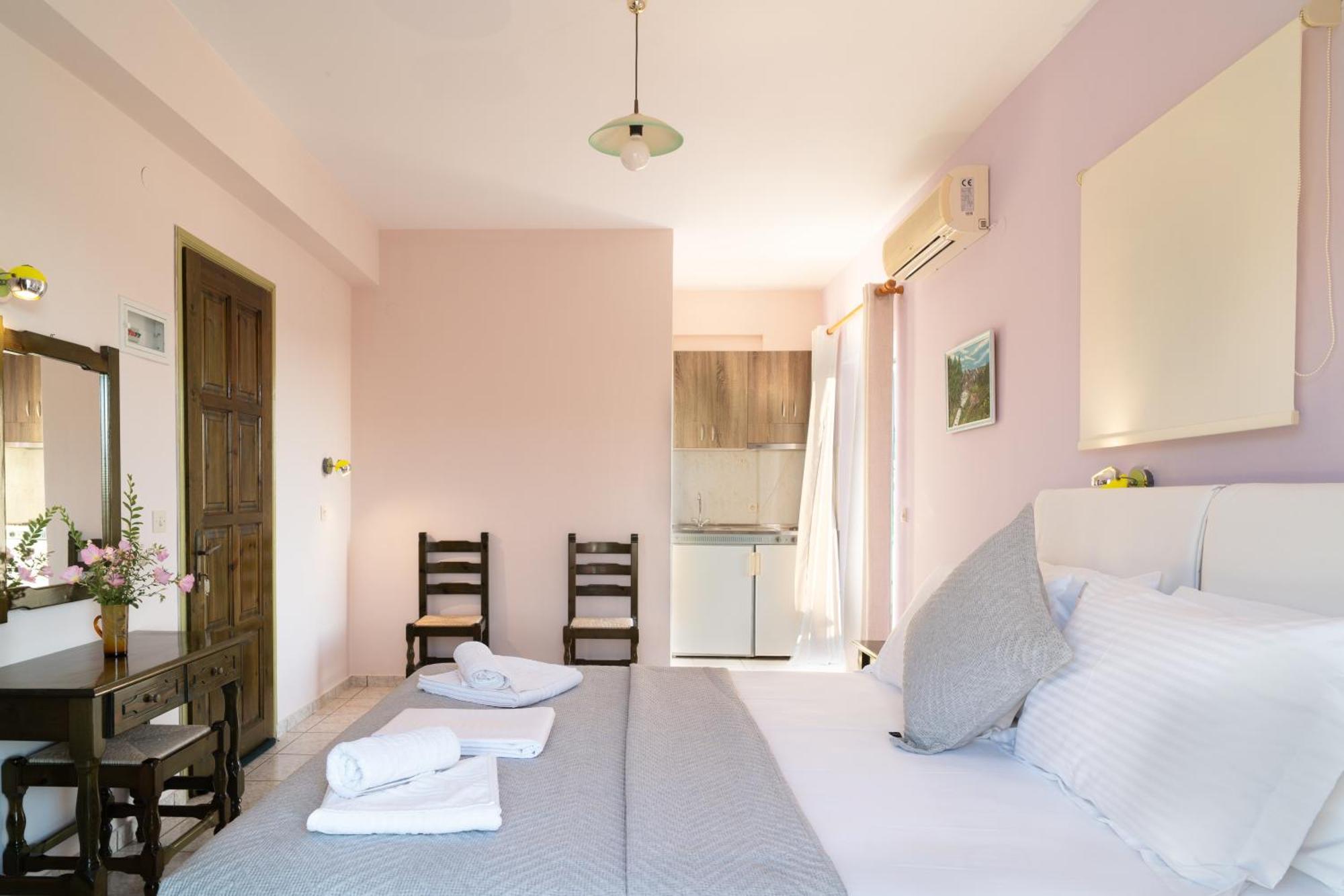Vasiliki Studios Петра Экстерьер фото