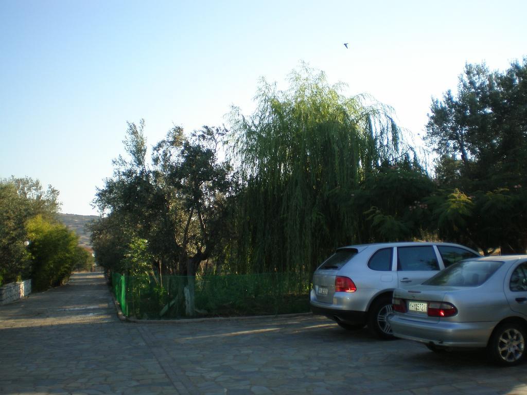 Vasiliki Studios Петра Экстерьер фото